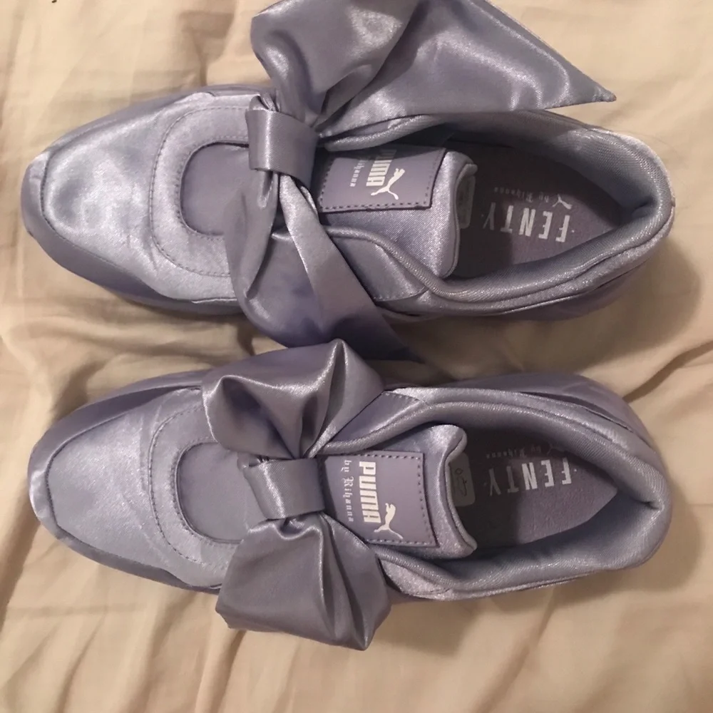 fenty pumas - Picture 2 of 3